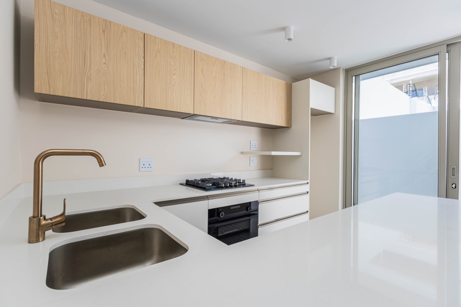 To Let 1 Bedroom Property for Rent in Bantry Bay Western Cape